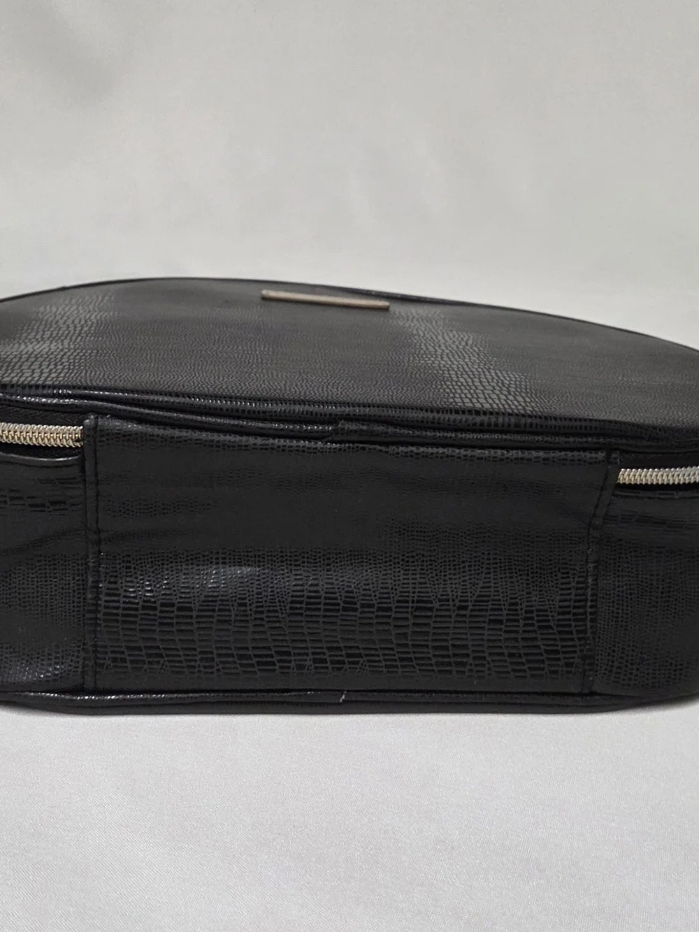Lancôme Paris 'Le Parisian' Black Croc-Embossed Faux Leather Round Train Case